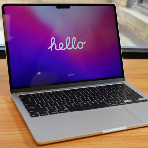 MacBook Air M2 (Fairly Used)